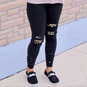 Judy Blue Black Leopard Patch Skinnies